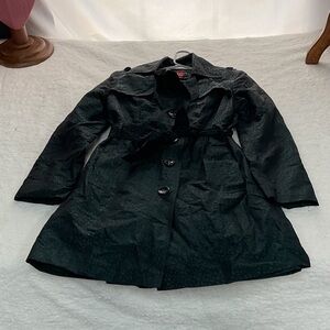Woman’s button down Gallery green Trench Coat